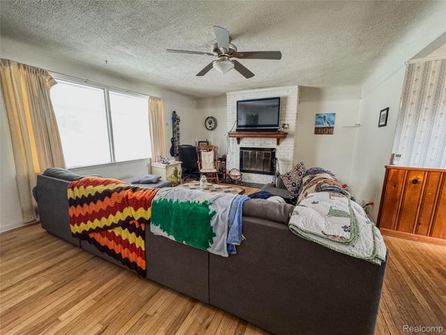 16641 Ryland, Redford Charter Township, MI 48240