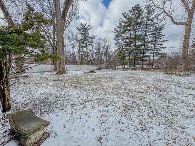 16641 Ryland, Redford Charter Township, MI 48240