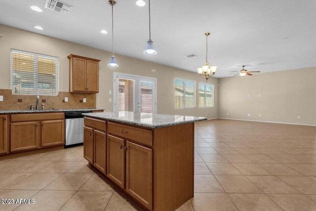 5542 W Kowalsky Lane, Laveen, AZ 85339