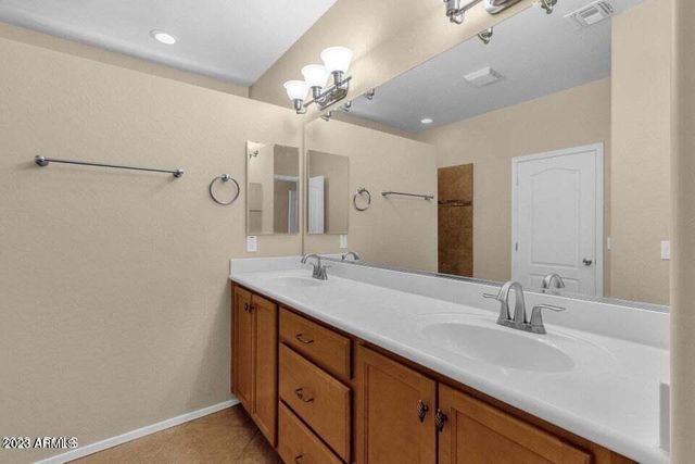 5542 W Kowalsky Lane, Laveen, AZ 85339