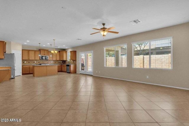 5542 W Kowalsky Lane, Laveen, AZ 85339