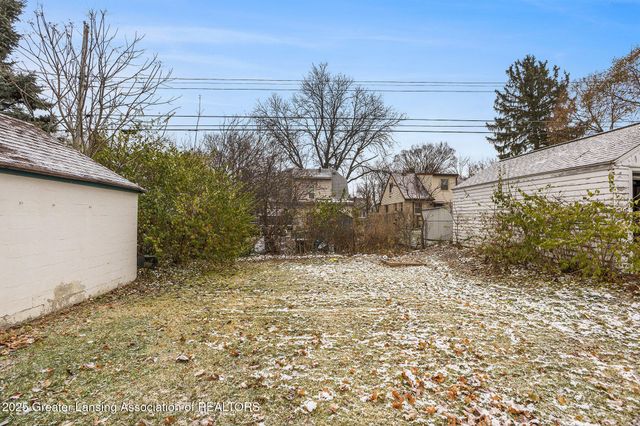 1511 Pattengill Avenue, Lansing, MI 48910