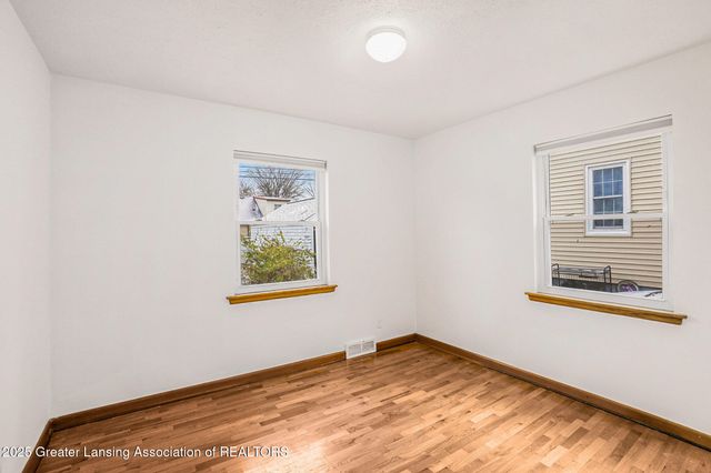 1511 Pattengill Avenue, Lansing, MI 48910