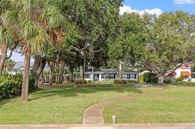 311 SUNSET DRIVE N, St Petersburg, FL 33710