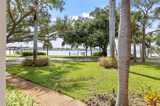 311 SUNSET DRIVE N, St Petersburg, FL 33710