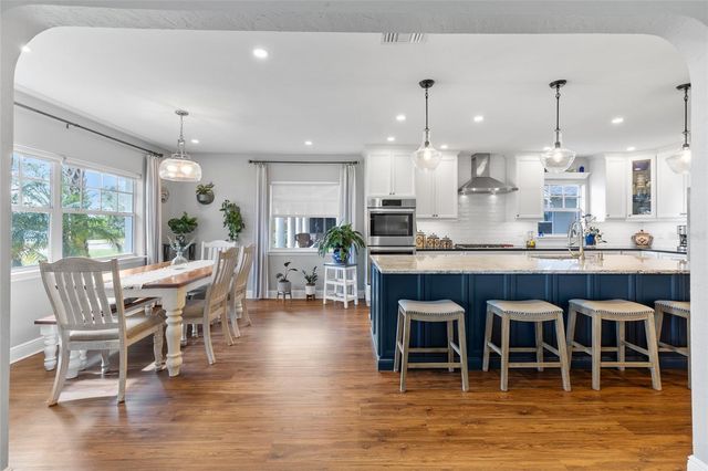 311 SUNSET DRIVE N, St Petersburg, FL 33710