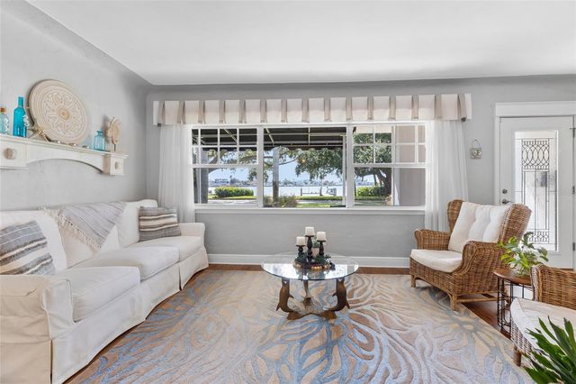 311 SUNSET DRIVE N, St Petersburg, FL 33710