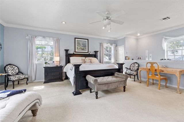 311 SUNSET DRIVE N, St Petersburg, FL 33710