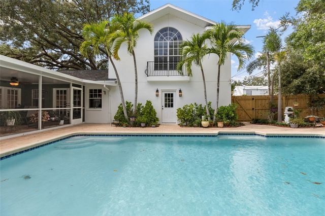 311 SUNSET DRIVE N, St Petersburg, FL 33710