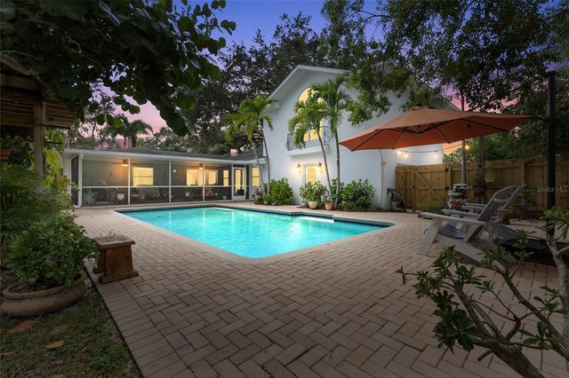 311 SUNSET DRIVE N, St Petersburg, FL 33710