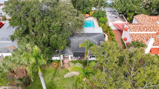 311 SUNSET DRIVE N, St Petersburg, FL 33710