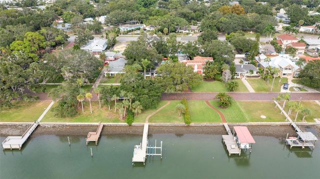 311 SUNSET DRIVE N, St Petersburg, FL 33710