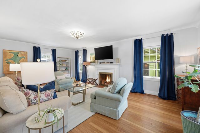365 Henry Clay Boulevard, Lexington, KY 40502