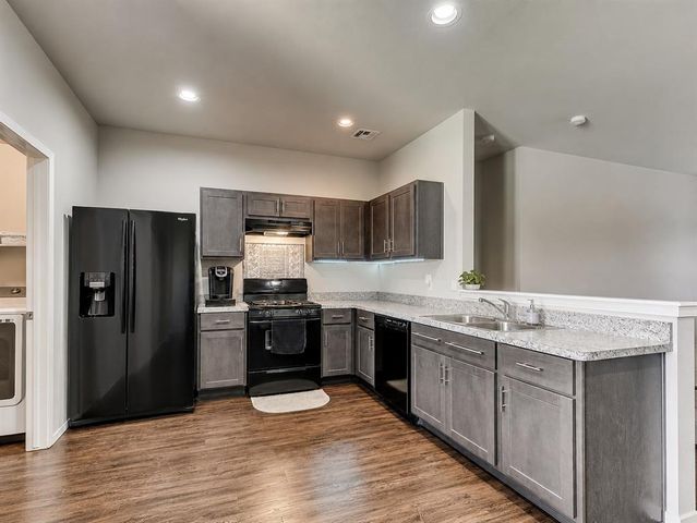 8021 NW 75th Street, Oklahoma City, OK 73132