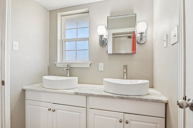 596 Surf Street, Lewisville, TX 75067