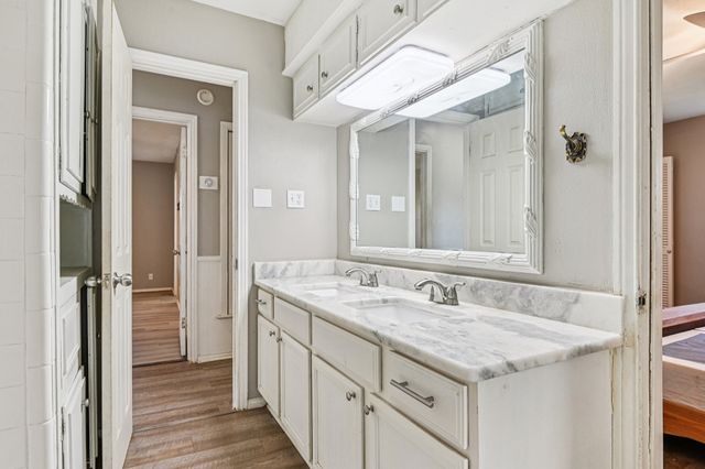 596 Surf Street, Lewisville, TX 75067