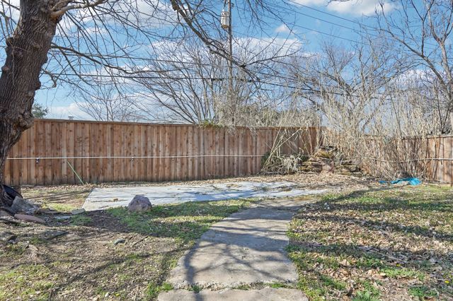 596 Surf Street, Lewisville, TX 75067