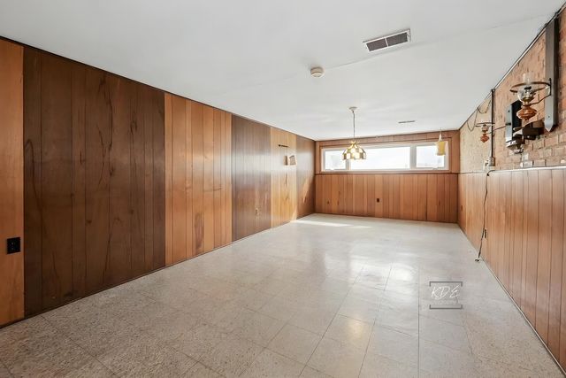3216 N Ottawa Avenue, Chicago, IL 60634