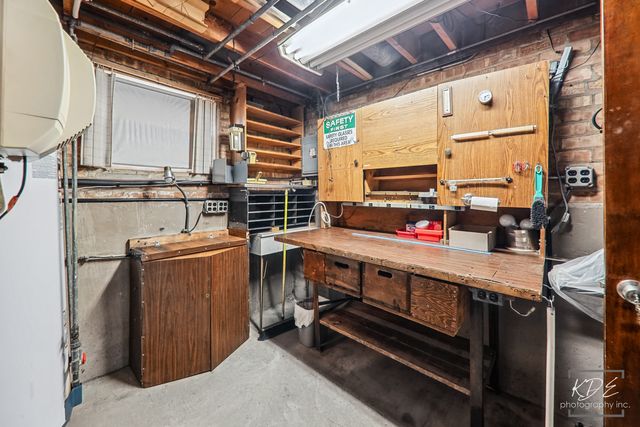 3216 N Ottawa Avenue, Chicago, IL 60634