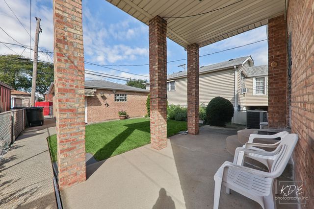 3216 N Ottawa Avenue, Chicago, IL 60634