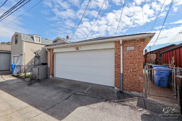 3216 N Ottawa Avenue, Chicago, IL 60634