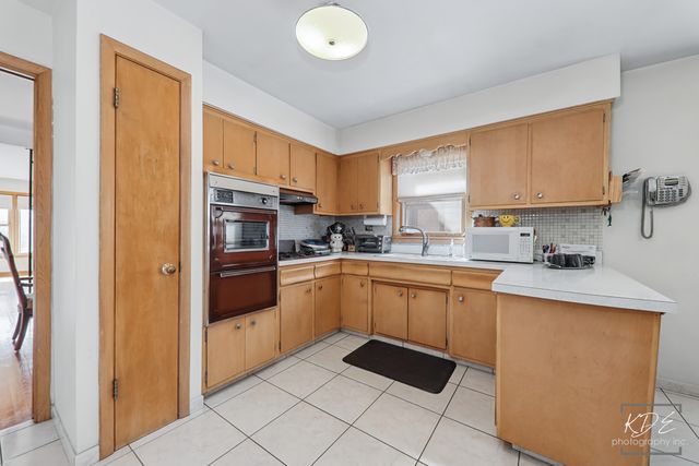 3216 N Ottawa Avenue, Chicago, IL 60634