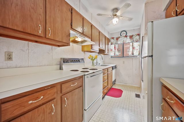 60 Wolfpit Avenue APT 4B, Norwalk, CT 06851