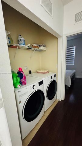 3355 W 90th Ter, Hialeah, FL 33018