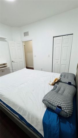 3355 W 90th Ter, Hialeah, FL 33018