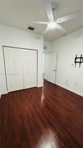 3355 W 90th Ter, Hialeah, FL 33018