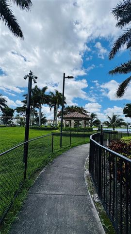 3355 W 90th Ter, Hialeah, FL 33018