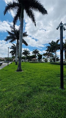 3355 W 90th Ter, Hialeah, FL 33018