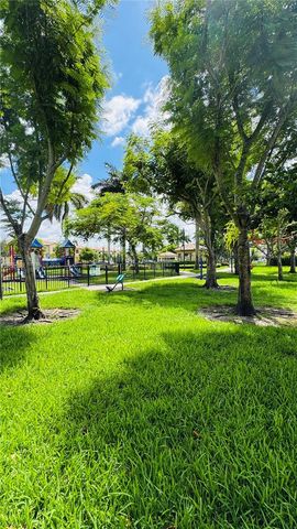 3355 W 90th Ter, Hialeah, FL 33018