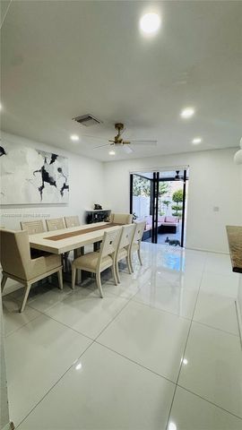3355 W 90th Ter, Hialeah, FL 33018