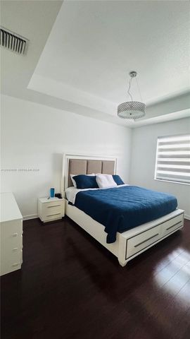 3355 W 90th Ter, Hialeah, FL 33018