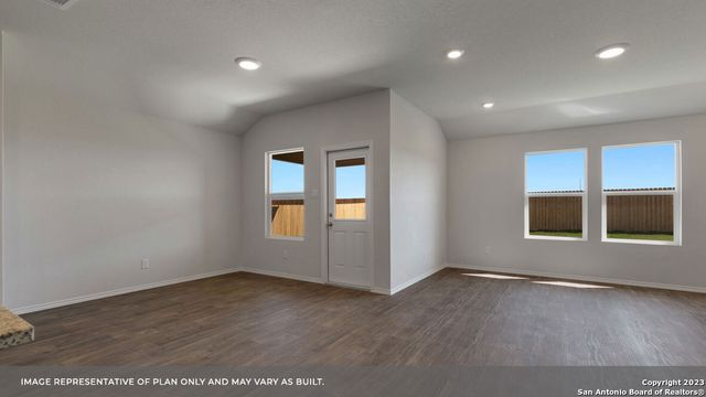 711 WILD OLIVE WAY, Seguin, TX 78155