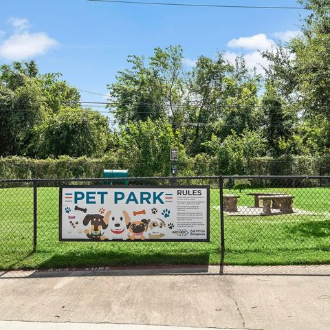 7250 W Greens Road 1419, Houston, TX 77064