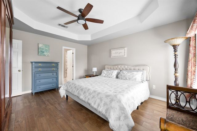3928 Country Meadows Circle, Granbury, TX 76049