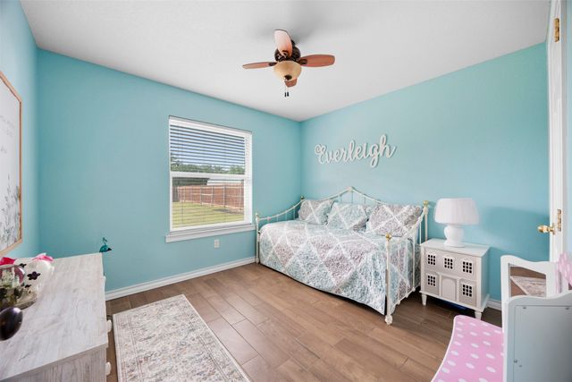 3928 Country Meadows Circle, Granbury, TX 76049