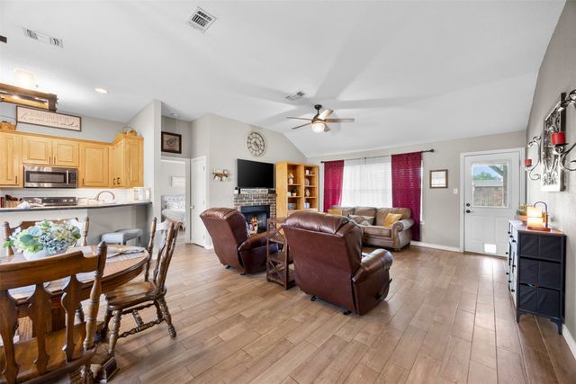 3928 Country Meadows Circle, Granbury, TX 76049