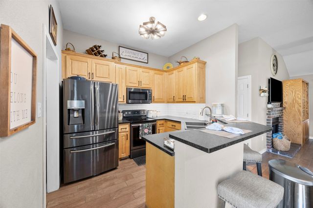 3928 Country Meadows Circle, Granbury, TX 76049