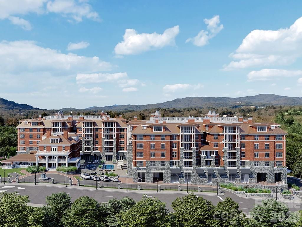 227 7th Avenue W 608, Hendersonville, NC 28791