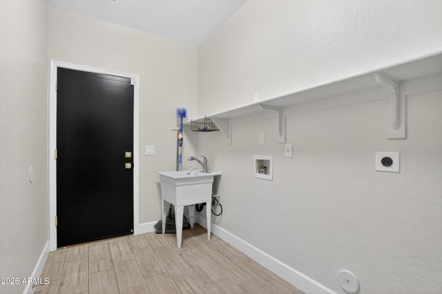 448 W LARONA Lane, Tempe, AZ 85284