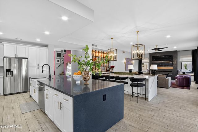 448 W LARONA Lane, Tempe, AZ 85284