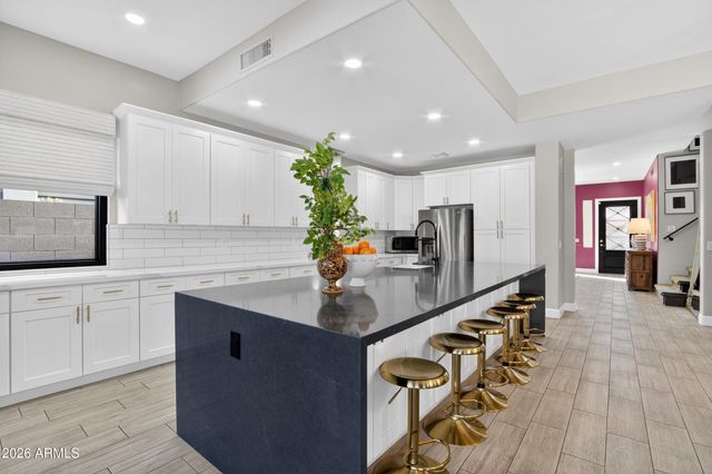 448 W LARONA Lane, Tempe, AZ 85284