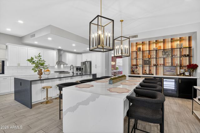 448 W LARONA Lane, Tempe, AZ 85284