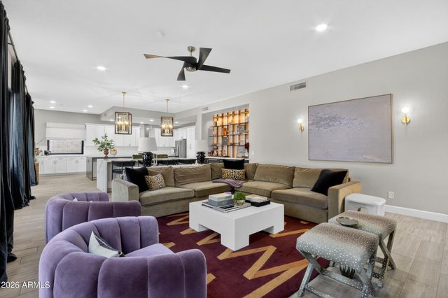 448 W LARONA Lane, Tempe, AZ 85284