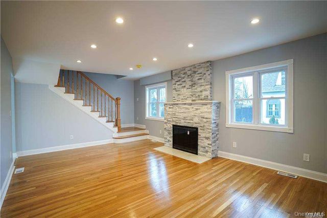 85 Franklin Avenue, Lynbrook, NY 11563