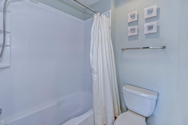 816 9th Ave S Apt 205C, North Myrtle Beach, SC 29582