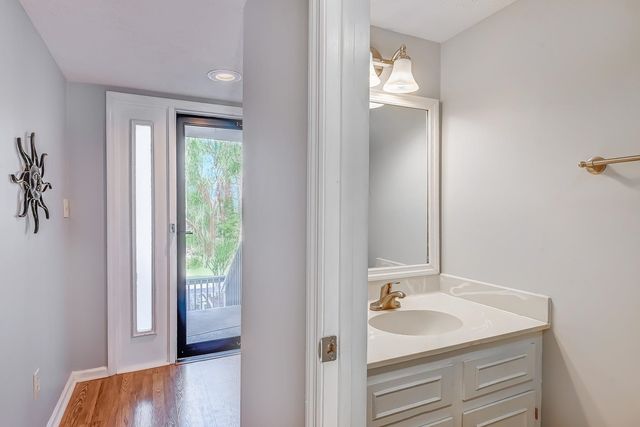 816 9th Ave S Apt 205C, North Myrtle Beach, SC 29582